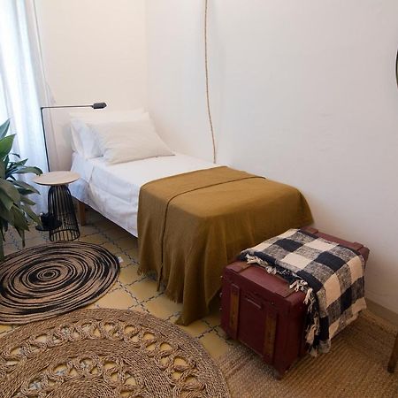 L'Hostatgeria Del Celler Apartment Porrera Bagian luar foto