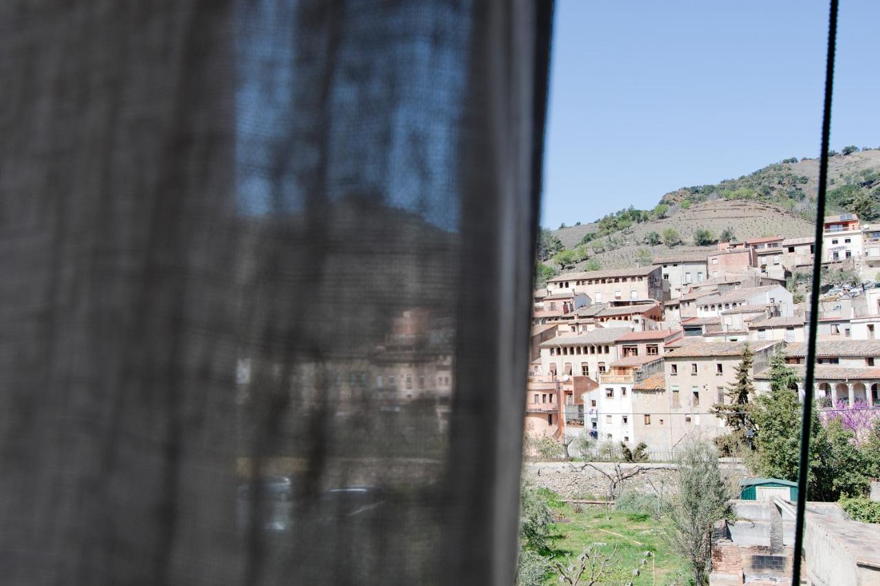 L'Hostatgeria Del Celler Apartment Porrera Bagian luar foto