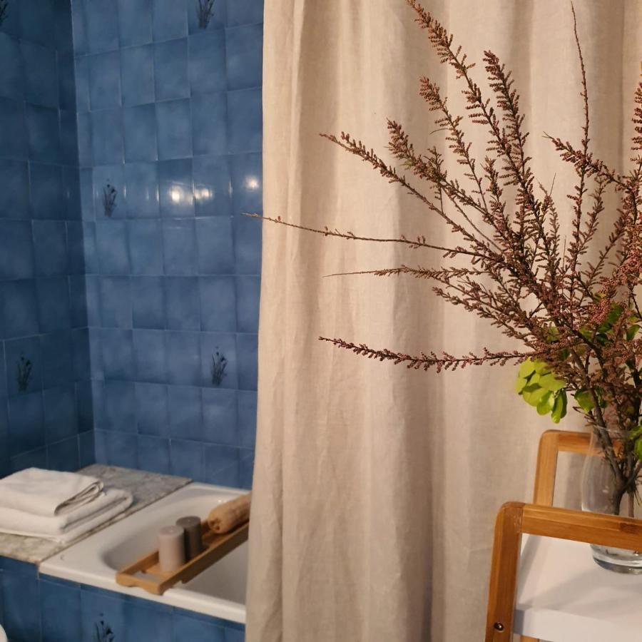 L'Hostatgeria Del Celler Apartment Porrera Bagian luar foto